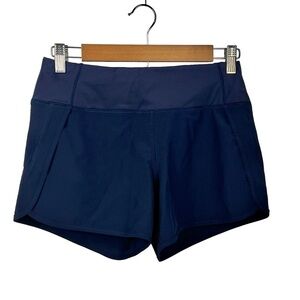 NEW WITH TAGS CRZ YOGA WORKOUT RUN‎ FEATHERY-FIT SHORTS